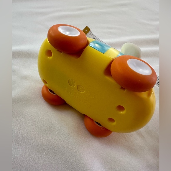 5/25 Just BEE Skip Hop Explore Follow meBee Developmental Learning Crawl Toy Car - Picture 6 of 8